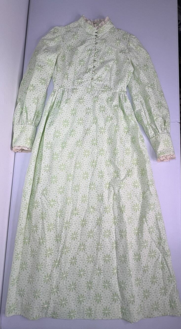 VTG 70s Handmade Green Floral Prairie Long Dress Lace Trim Cottagecore Sz Small